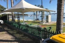 Soldiers Point Boat Rental | Unique Houseboat Getaway - Port Stephens