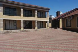 Newcastle Bed & Breakfast | Ziphos Bed And Breakfast