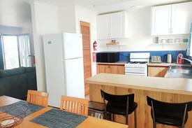 Rosebud House | Cosy Rosie 3BRM Home. Pet Friendly Child Friendly!