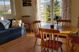 Borgarnes Villa | Brekka 2 - Cozy cottage between mountain and river