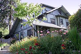 Siskiyou-Hargadine Historic District Bed & Breakfast | Chanticleer Inn - Garden Room