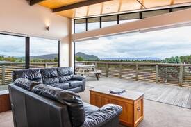 Motuoapa House | Masterpiece in Motuoapa near Lake Taupo