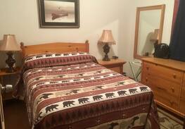 Lake George Cabin | GRIZZLY CABIN