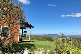 Topsham Cabin | Pine Cabin, Galusha Hill Farm, incredible view!