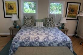 Three Chopt House | Carriage house near the University of Richmond!!