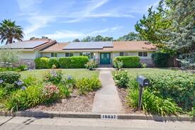 Sonoma House | CASA ESTRELLA - Pool Hot Tub and Vineyard Views