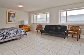 Fallsview Apartment | Happy Wanderer #3...Fallsview Hotel District!