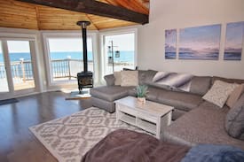 Newbury House | Plum Royale: Plum Is. beachfront w/stunning views
