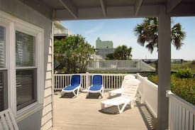 North Myrtle Beach House | Gray Dolphin I - Pet Friendly