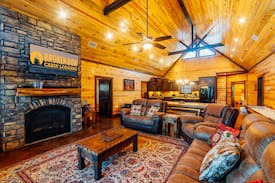 Hochatown Other | Doc Holliday's Lodge: 5 BR, 3 Bath, Sleeps 14