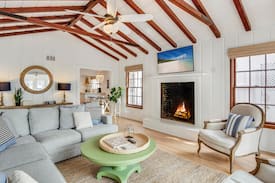 Naples House | Gorgeous Naples Island House "The Salt Box".