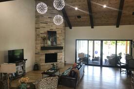 Stillwater House | Luxurious Game Day Retreat