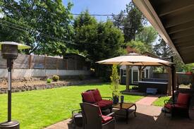 Oak Creek House | La Casa with Luxury Amenities