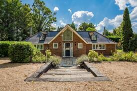 Wraysbury House | Lake View Lodge