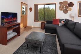 Blackmans Bay House | "MiMs" Bush/farm stay (Hobart area) walk to beach