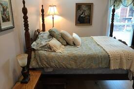 Hanceville House | Close to Blessed Sacrament Shrine