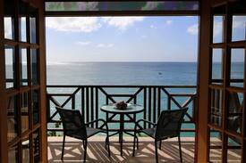 Clinketts Villa | Oceanfront 2 Bed on West Coast - Sea Spray Villas