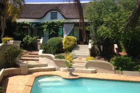 Swellendam House | Victoria Guest House...Central and Private