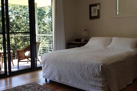 Valla House | Valla Halla : secluded rural getaway