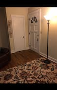 Bowling Green House | Nutwood Getaway in the Center of BG