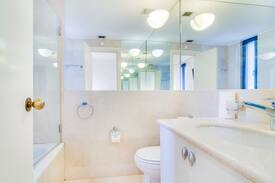 Mamilla Apartment | Mamilla Pool - David's Village - Jerusalem-Rent