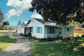 Tumwater House | The Urban Orchard 2BR 1BA Newly Renovated