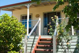 Daylesford Cabin | Aveley Cottage | Walk to town | Air Con |