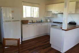 South East Nanango House | Resolute Stay - Lincoln Lodge