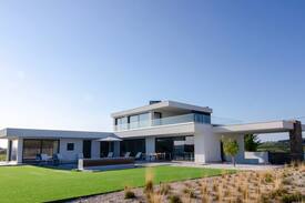 Cadaval Villa | Modern luxery Villa Zilverkust with heated pool