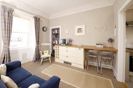 Castle Douglas Apartment | Foxflat 105 King St Castle Douglas