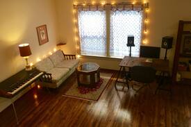 Highland Park Apartment | Charming Highland Park Spacious Studio!