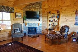 Hays Cabin | STONE MOUNTAIN TRANQUILITY - AMAZING VIEWS!