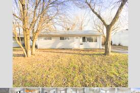 Cahokia House | Private Oasis - Home Away From Home in Cahokia IL