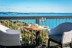 Omiha Apartment | The Penthouse at Tihi Lodge