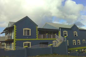 Signal Hill Apartment | Sampson Suites - One-bedroom Loft Apartment A