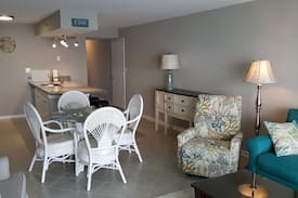 Cherry Grove Beach Apartment | The Oceans - Room 1114