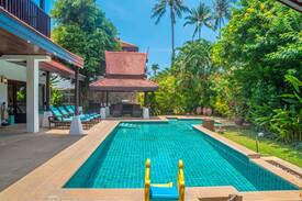 Hua Thanon Villa | Beachfront Resort Villa Baan Chang