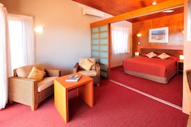 Alyangula Resort | Bungalow, Groote Eylandt Lodge