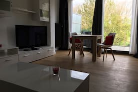 Mortsel Apartment | Luxe appartement met groot terras en jacuzzi