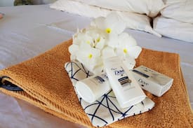 Mambajao House | Aninipot Villa - Private Bungalow with Ocean Views