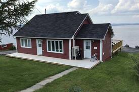 Norris Arm House | 3 Bedroom Modern Ocean Front Oasis in Central NL