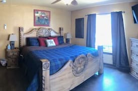 Medicine Park Cabin | The Boulder House