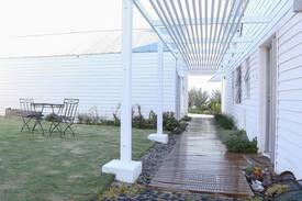 Grotto Bay House | Grotto Bay Beach Barn