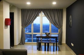 Tebrau Apartment | #A18-05 Homestay@Menara Hartamas (1-5 pax)