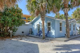 Indian Rocks Beach Cabin | Blue Heron Cottage 6 - Beachside, pool, a gem!