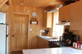 Sicamous Cabin | Mara Lake front Turtle Bay Cabin