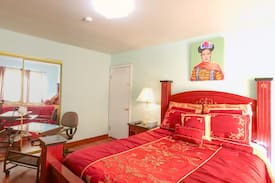 Dolton House | 1 COZY HOUSE IN DOLTON IL. invites you to rest