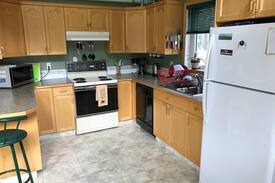 Castle Mountain Resort Cabin | Huckleberry Cottage A