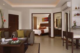 Ban Bo Han Apartment | Dewa Residence 1003