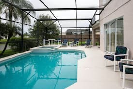 Crescent Lakes House | Lakeside Villa private solar heated Pool nr Disney